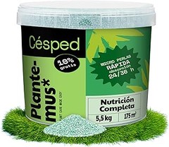 Guía para aplicar fertilizante en césped natural de forma efectiva