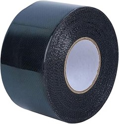 Evita estos errores al usar pegamento en césped artificial